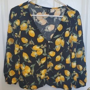 H&M Divided Lemon Crop Top - Size 4